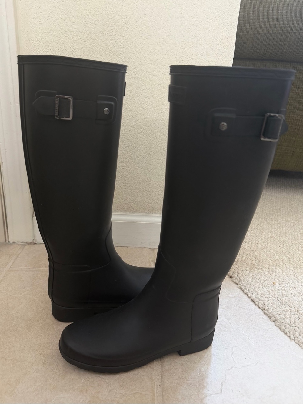 Hunter Women's Tall Rain Boots - Black Size 5
